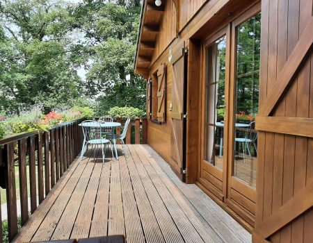Chalet-le-refuge-durbuy-terrasse
